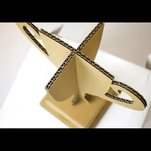 Store KarTent Siegerpokal Aus Pappe